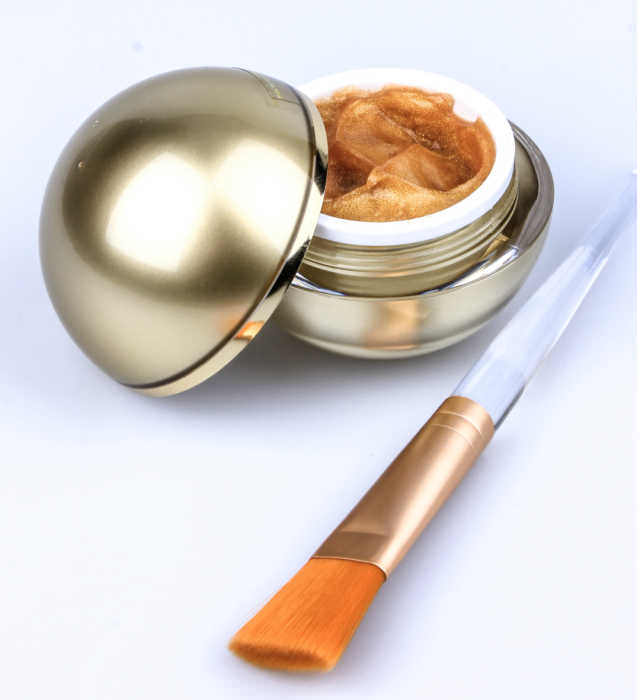 Grab A Free Menvydia 24K Elixir Gold Mask!