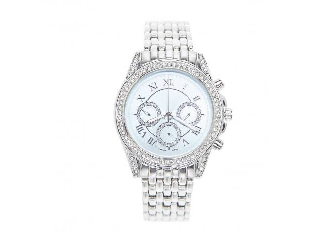 Grab A Free Round Face Rhinestone Watch!